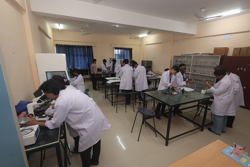 adtu Well Equipped Laboratories